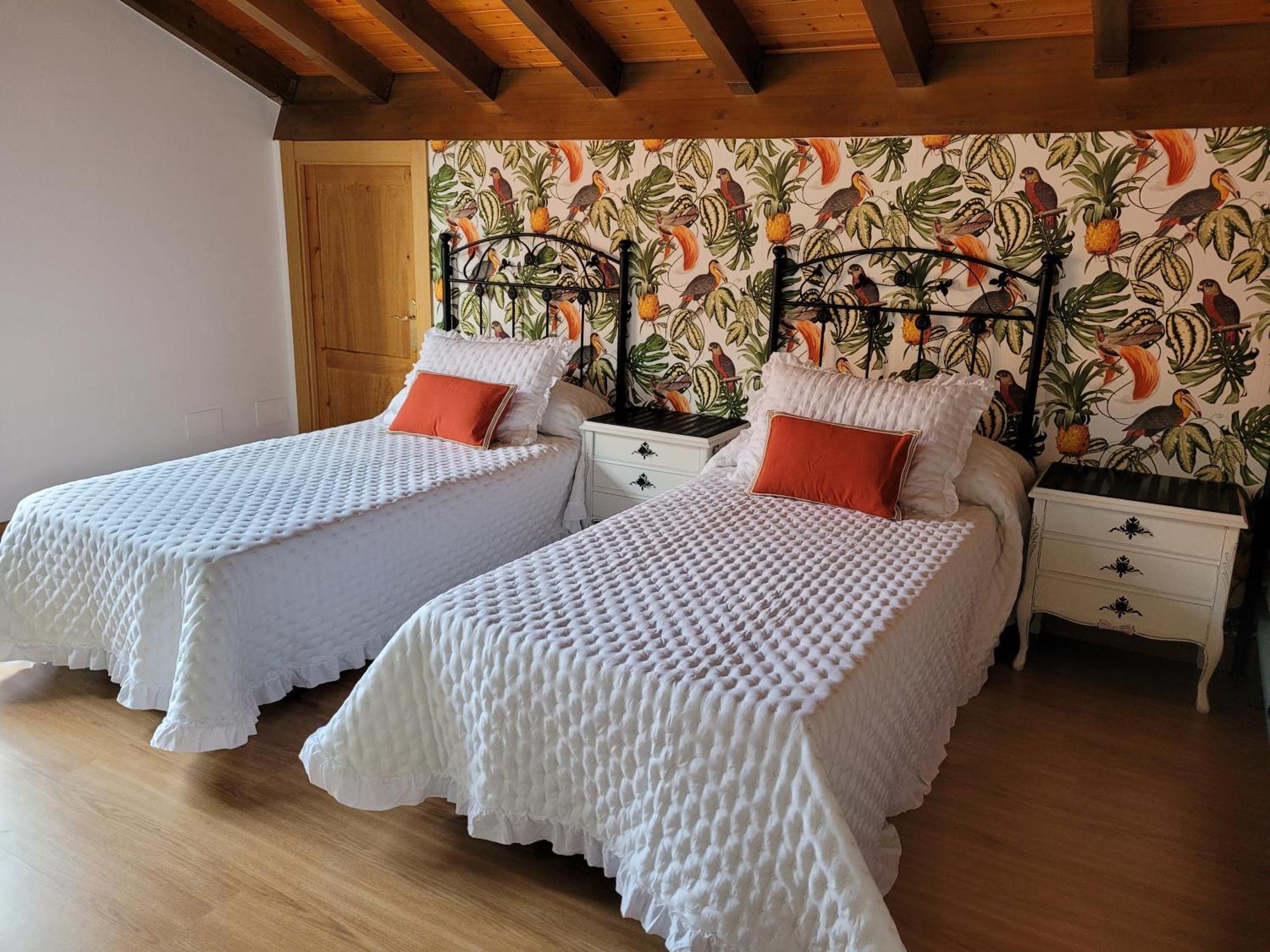 Villa Garcia Llanes Spa Posada De Лянес Екстериор снимка